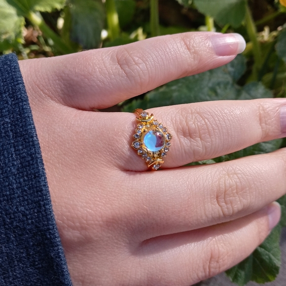 Unlisted Jewelry - Ring